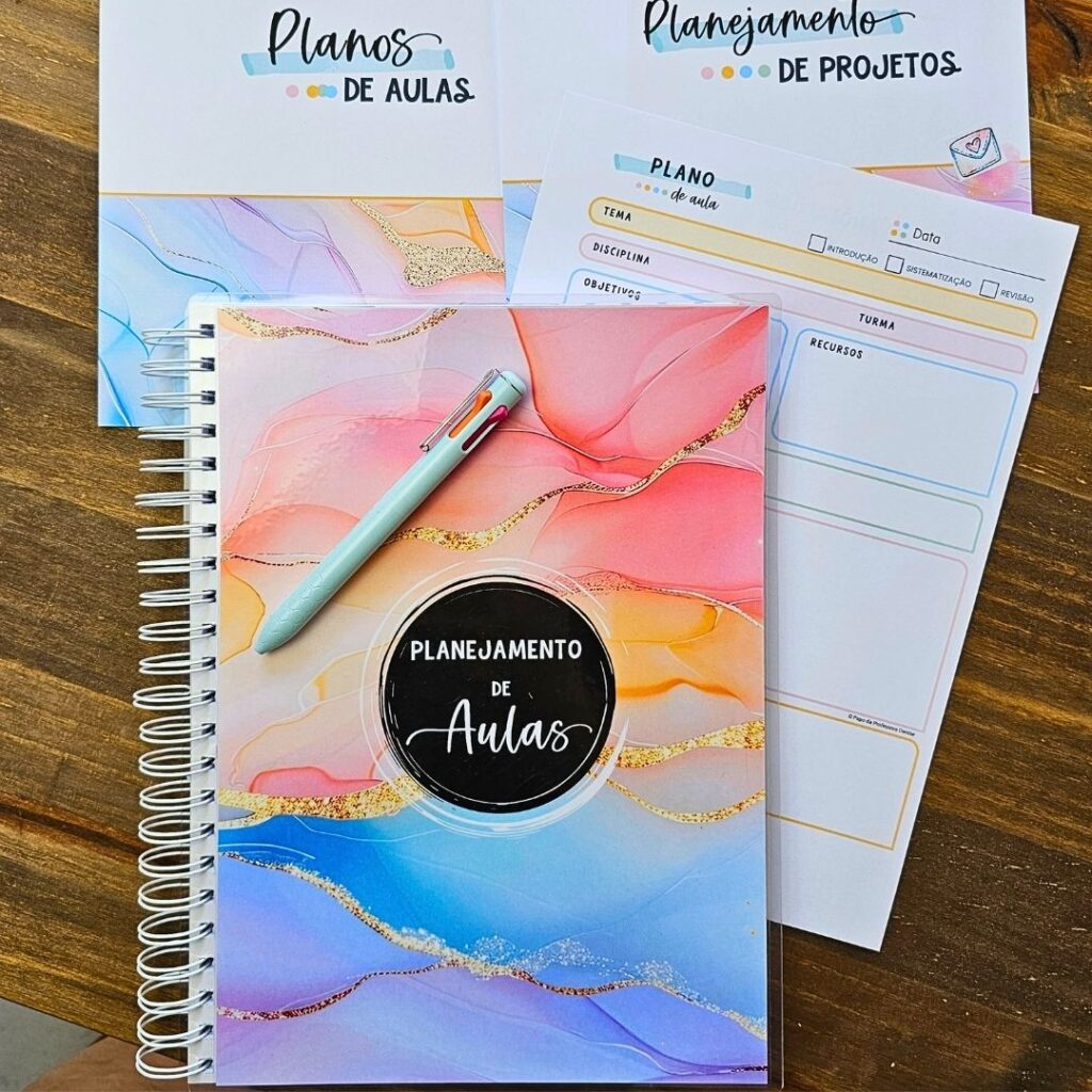 Kit Planner de Professor 26 Essencial - Pacote Premium 34 Uma ferramenta valiosa para centralizar todo o planejamento de aulas e projetos do ano.